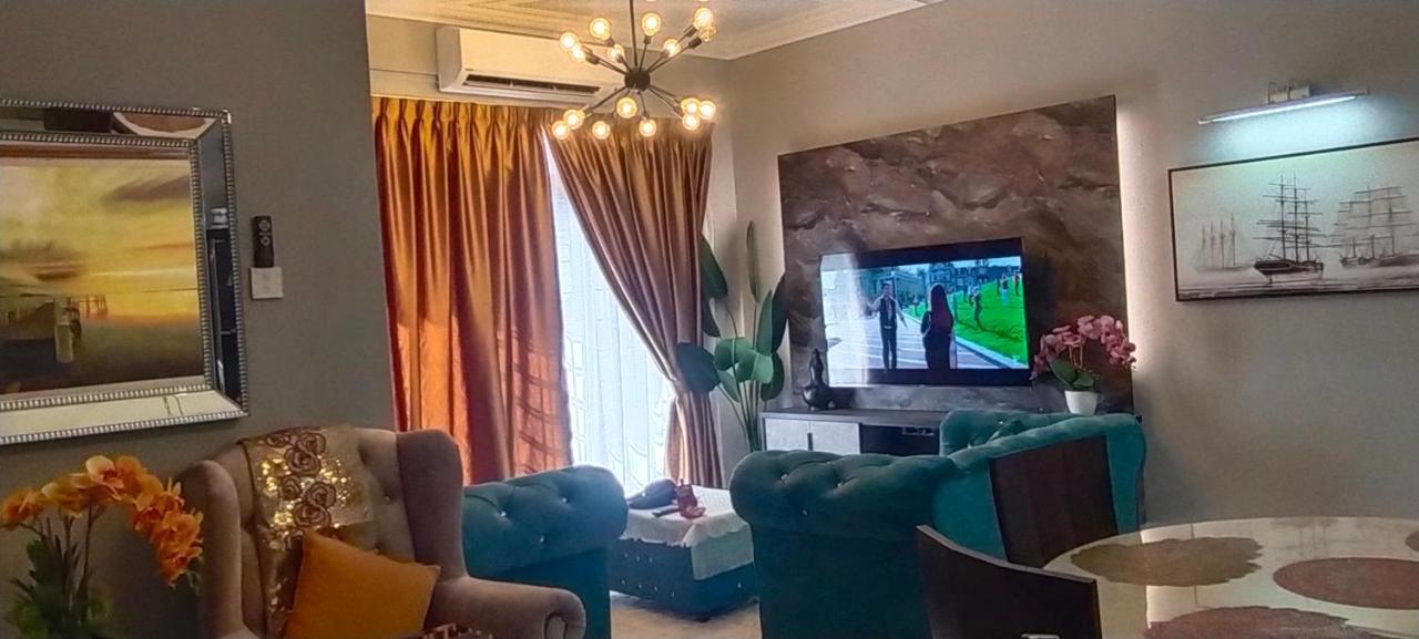 Cmk Apartmen Mutiara Tower 3 Bedroom Kota Bharu#Netflix Exterior foto
